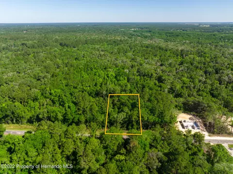 237 W Eridani Ct, Citrus Springs, FL 34434