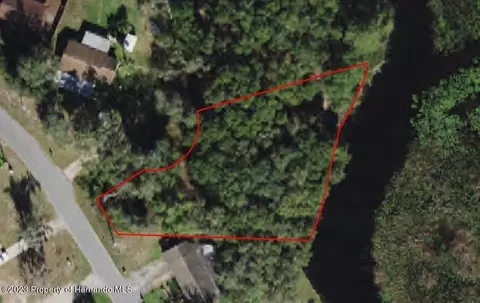 8838 E Glow Ct, Inverness, FL 34450