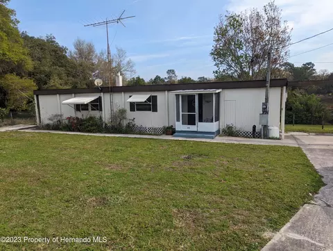 8172 Indian Trail Rd, Weeki Wachee, FL 34613