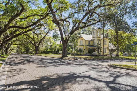 302 Brooksville Ave S, Brooksville, FL 34601