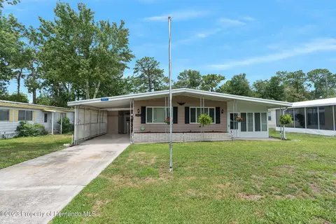7471 Dearborn Ave, Brooksville, FL 34613