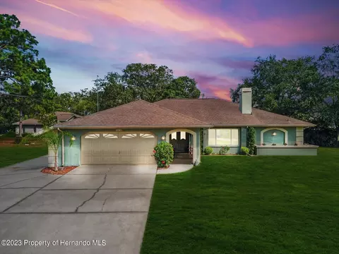 7376 Skylark Dr, Spring Hill, FL 34606