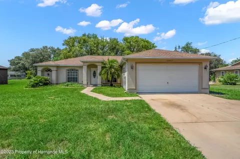 12661 Linden Dr, Spring Hill, FL 34609