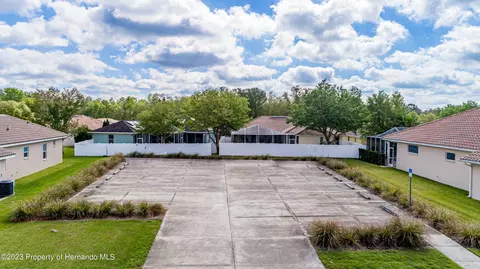 5076 Delacroix Dr, Brooksville, FL 34604