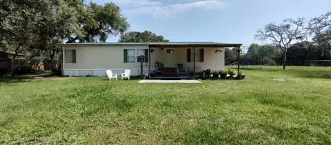 4205 W Meadow St, Homosassa, FL 34446