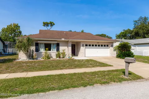 13115 Sheridan Dr, Hudson, FL 34667