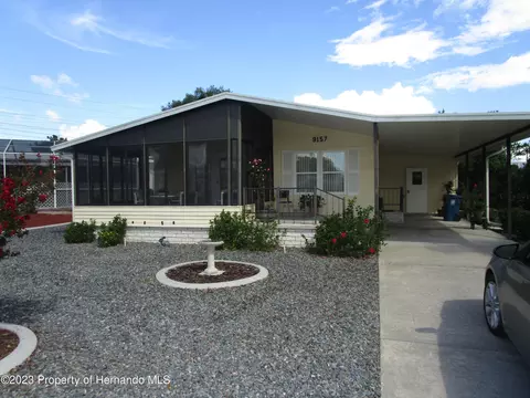 9157 Admiral St, Brooksville, FL 34613