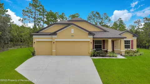 11 Pagoda Dr, Homosassa, FL 34446