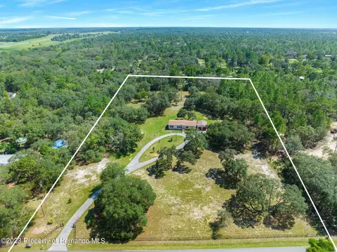 4328 W Meadow St, Homosassa, FL 34446