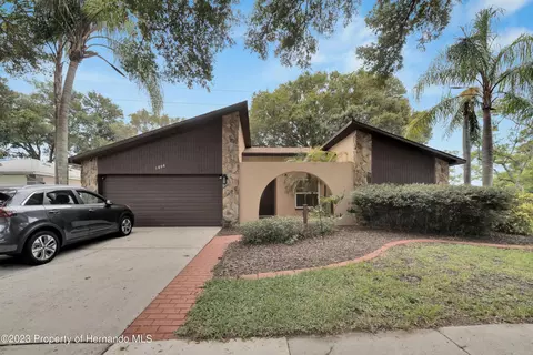 1806 Willow Oak Dr S, Palm Harbor, FL 34683