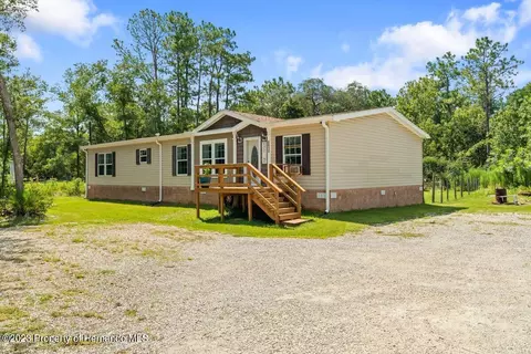 6812 Country Club Dr, Homosassa, FL 34448