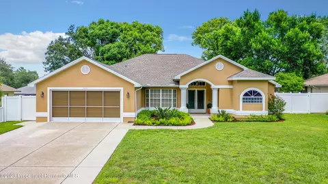 2429 Clewiston St, Spring Hill, FL 34609