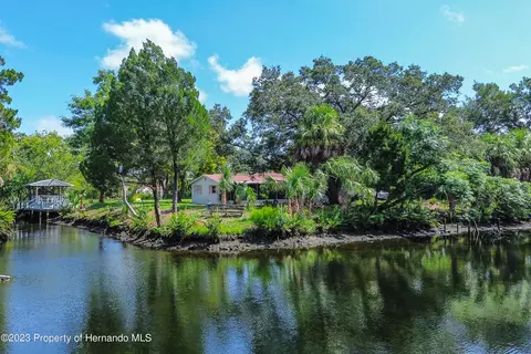 14533 Marina Dr, Hudson, FL 34667