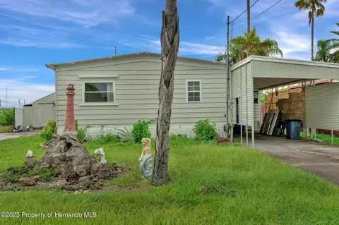 6241 Tower Dr, Hudson, FL 34667