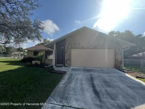 2300 Gold Rd, Spring Hill, FL 34609 photo 1