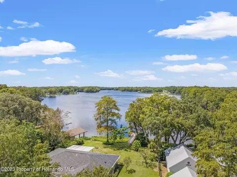 6530 S Duval Island Dr, Floral City, FL 34436