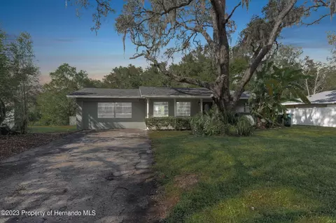 2410 Ranchland St, Inverness, FL 34453