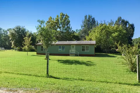 18200 Nicholas Ave, Brooksville, FL 34604