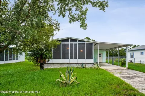 15300 Brookridge Blvd, Brooksville, FL 34613