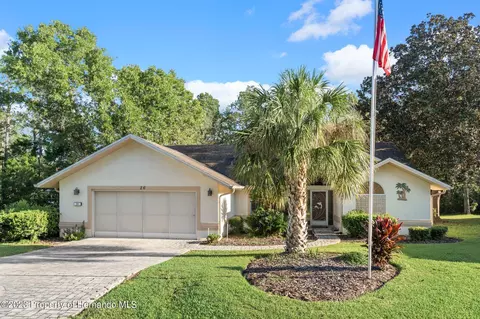 26 Morning Glory Ct, Homosassa, FL 34446