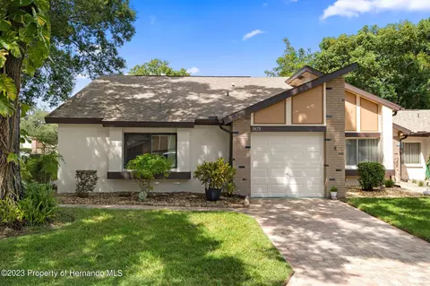 7475 Heather Walk Dr, Weeki Wachee, FL 34613