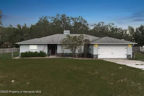 16611 Saguaro Ln, Spring Hill, FL 34610