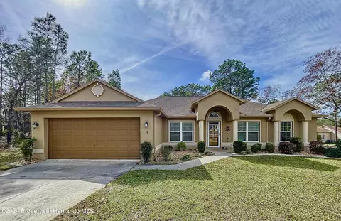 3 Mayten Ct S, Homosassa, FL 34446