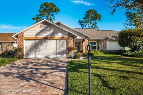 7231 Bottle Brush Dr, Spring Hill, FL 34606