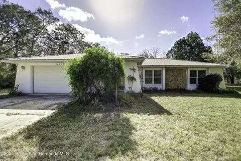 5570 W Nobis Cir, Homosassa, FL 34448