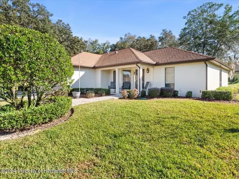 1769 N Ensign Pt, Crystal River, FL 34429