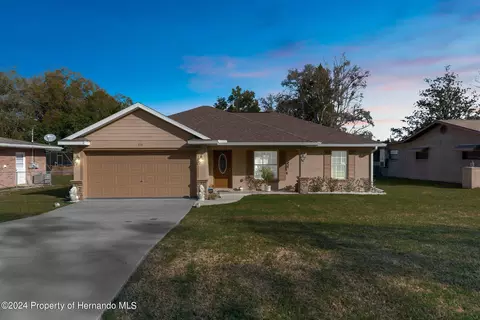 510 Nola St, Inverness, FL 34452