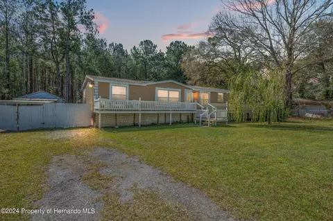 18248 Nicholas Ave, Brooksville, FL 34604