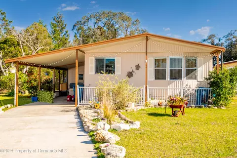 7181 Fairlane Ave, Brooksville, FL 34613