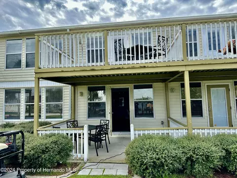 5297 S Cherokee Way #104, Homosassa, FL 34448