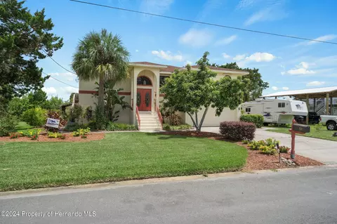 3212 Hibiscus Dr, Hernando Beach, FL 34607