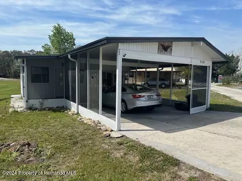 9306 Bob Cat Dr, Weeki Wachee, FL 34613