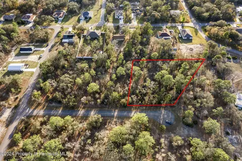 0 Titanic Ct, Weeki Wachee, FL 34614