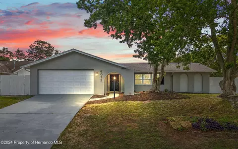 6072 Airmont Dr, Spring Hill, FL 34606