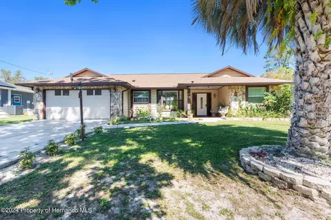 6214 Sunday Rd, Spring Hill, FL 34608