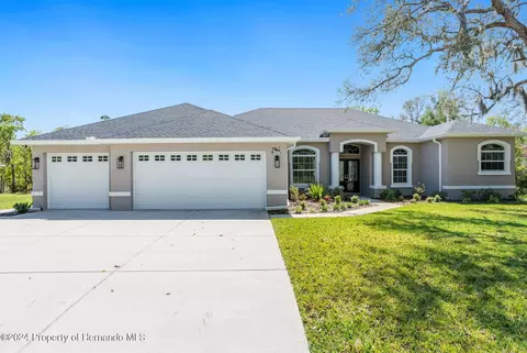 5 Bigleaf Ct, Homosassa, FL 34446