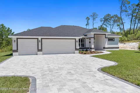 7279 Blackbird, Weeki Wachee, FL 34613
