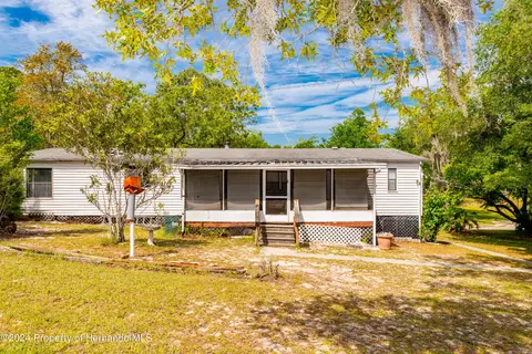 16231 Pawnee Dr, Brooksville, FL 34601