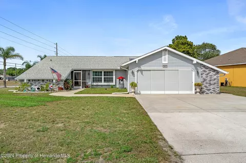 5039 Courtland Rd, Spring Hill, FL 34608