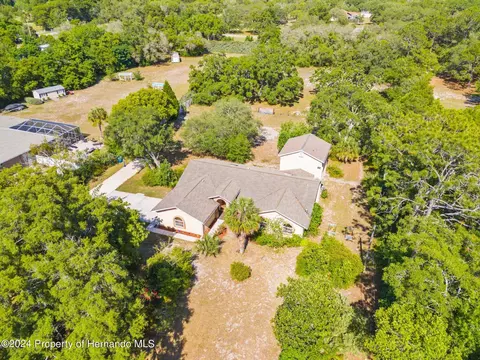 412 Peach Tree Dr, Spring Hill, FL 34608