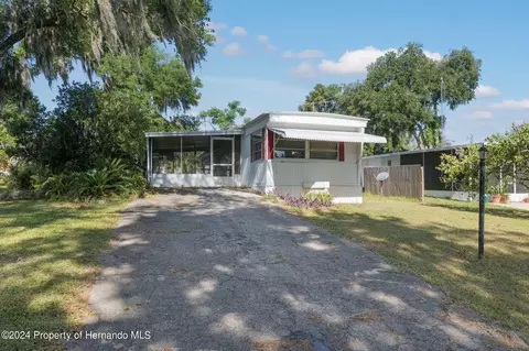 2510 N Treasure Pt, Hernando, FL 34442