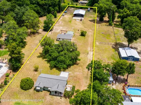 25421 Powell Rd, Brooksville, FL 34602