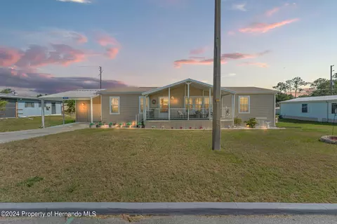 12275 Fairway Ave, Brooksville, FL 34613