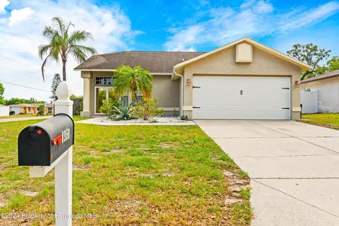 8950 Forest Lake Dr, Port Richey, FL 34668