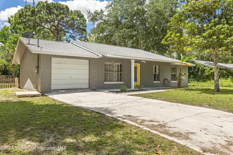 9690 Green Ln, Crystal River, FL 34429