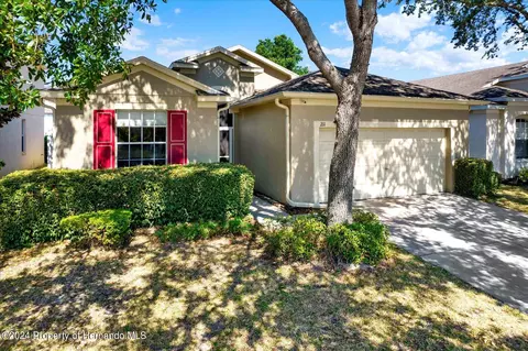 211 Fairmont Dr, Spring Hill, FL 34609